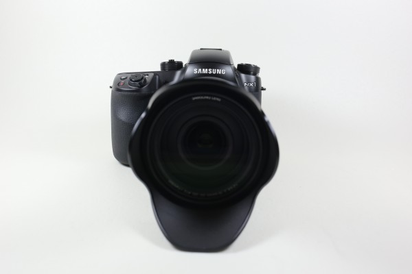 Samsung NX1